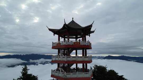 四川广元曾家山龙神阁美景