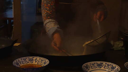 4K 过年回家 做饭 面条 烟火气