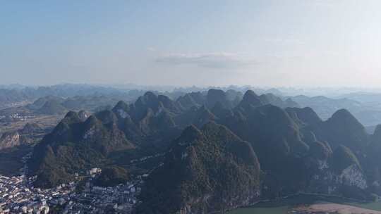 密集山峰桂林山川航拍