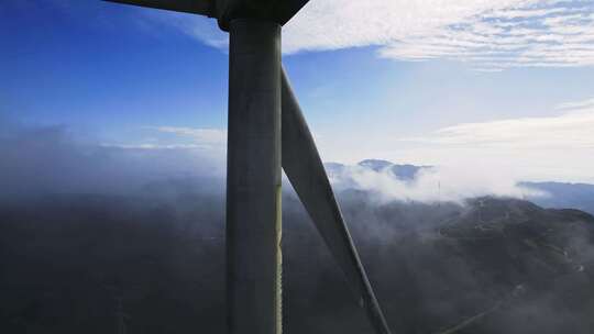 航拍高山云雾风车风能风力发电