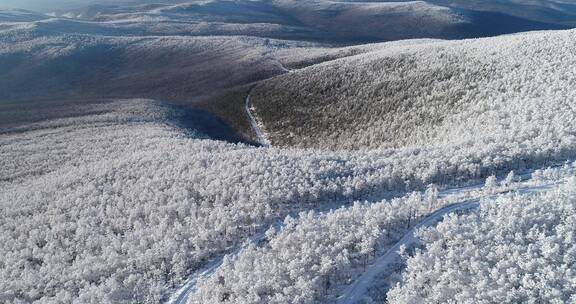 航拍大兴安岭冰雪雾凇