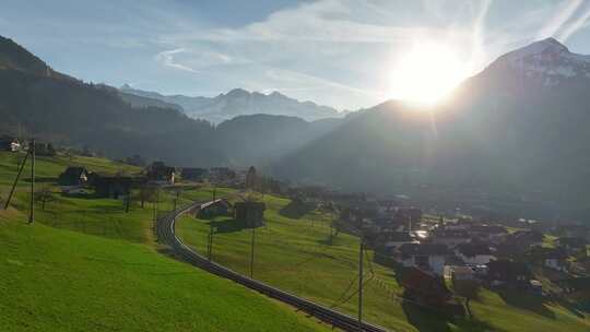 阳光下的瑞士龙疆小镇