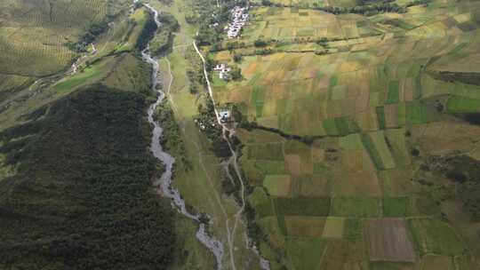 青海互助龙王山山峰草原河流蓝天航拍视频