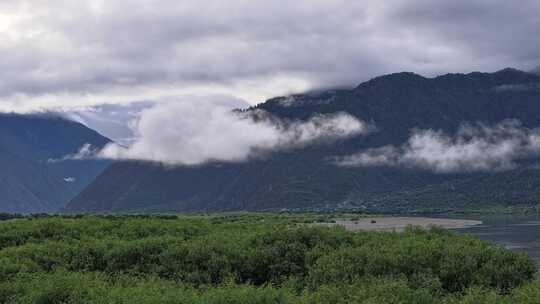 雅鲁藏布大峡谷航拍