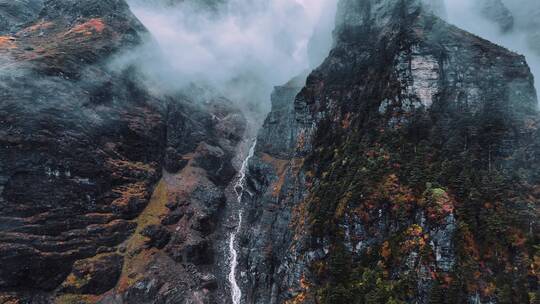 云南雨崩村神瀑