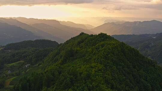 4k航拍山村晚霞