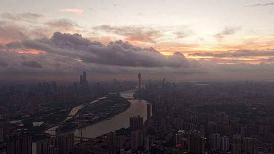 城市晨曦江景高空俯瞰