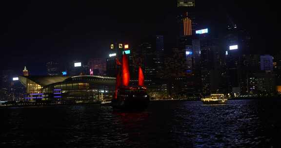 维多利亚港下的香港海景