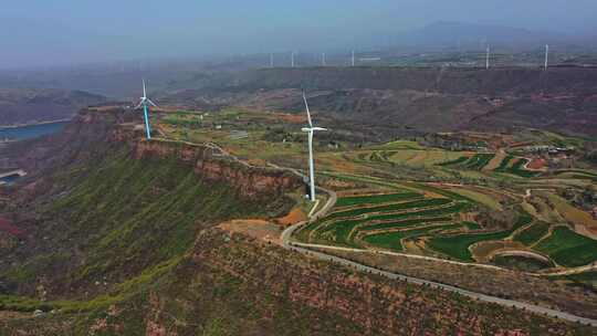 河南小浪底水库风力发电场视频素材模板下载