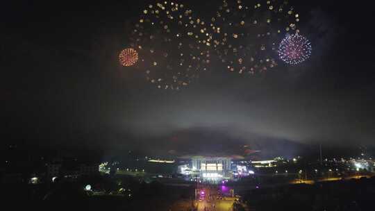 湖南省浏阳花炮节天空剧院焰火表演航拍