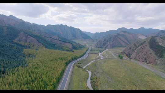 祁连山国家公园4K航拍秋景