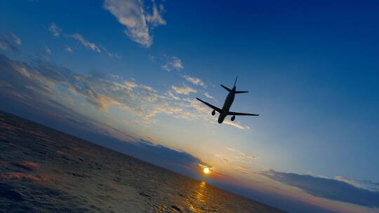 4k航空公司民航飞机飞越海平面