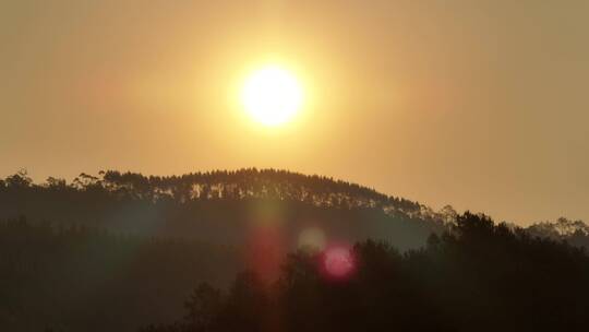 航拍云南山中日落夕阳 写意镜头