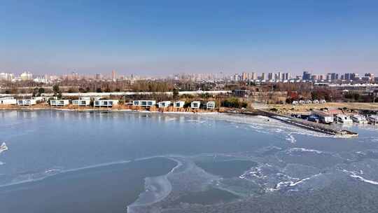 航拍高邮湖结冰