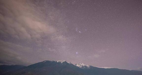 南迦巴瓦延时摄影银河星空月照金山索松村藏