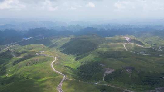 贵州山川阿西里西草原白云蓝天