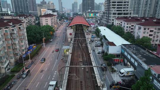 上海宜山路地铁站