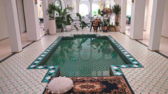 摩洛哥风格度假酒店泳池
