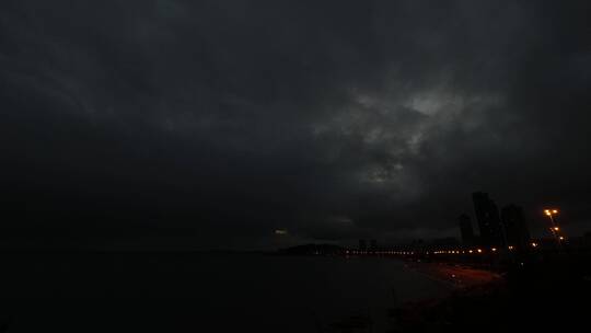 山东威海国际海水浴场玛伽山夜转日风云延时视频素材模板下载