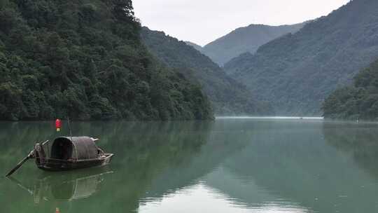 渔翁捕鱼撒网 意境风景