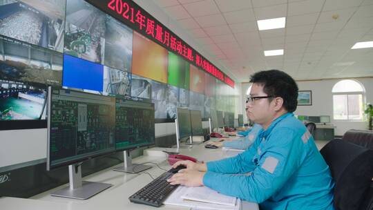 水泥厂矿厂操控室控制中心视频素材模板下载