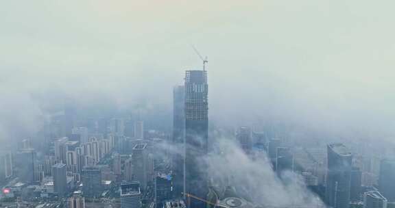 雨天高楼穿云航拍