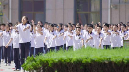 学校小学生中学课堂体育操场课间操运动校园