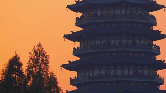 杭州西湖雷峰塔日落黄昏建筑风景