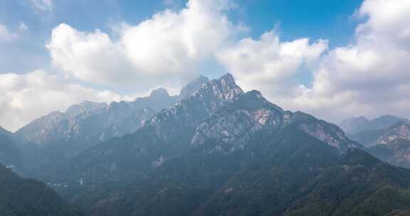 黄山南大门山峰航拍延时8k25p