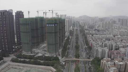 现代中国城市建设。汽车和道路。深圳。