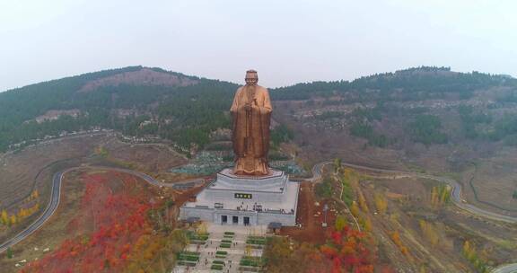 航拍历史建筑和山水景色