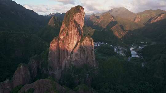 大山深处的人家/祖国大好河山