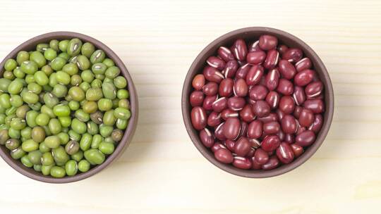 红豆绿豆薏米杂粮组合营养粥食材4k平移