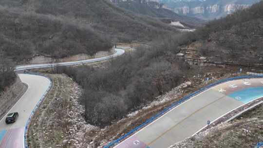 山 山路 山上 航拍 崎岖 陡峭