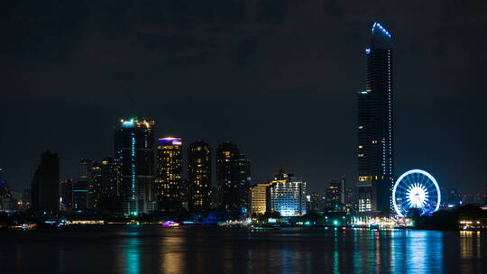 上海夜晚建筑景色