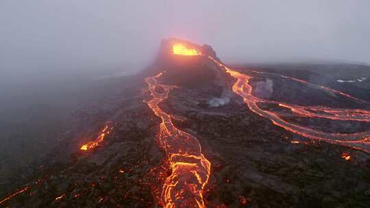 火山，喷发，火山口，熔岩