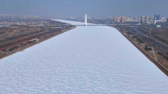 航拍山西太原汾河迎宾桥到晋阳桥大雪