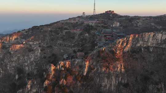 春节期间，泰山景色美，人气旺