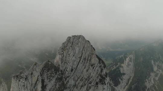 自然风景高山浮云