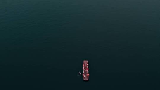 高清航拍码头船汽艇湖泊划船唯美风景黑龙滩