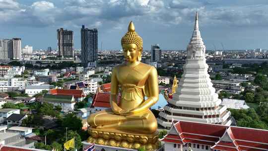 泰国曼谷水门寺大佛像城市地标建筑航拍风景