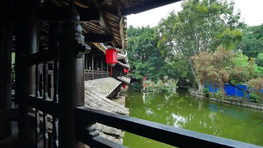 广西少数民族村寨老房子和风雨桥