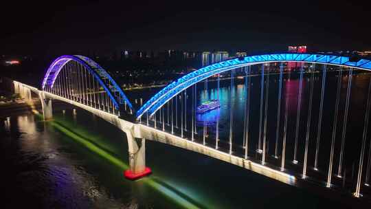 航拍长江游船与宜万铁路桥夜景