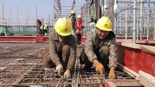 建筑工人农民工施工