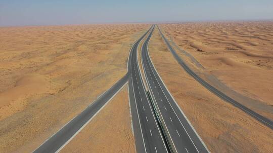阿拉善梦想沙漠公路