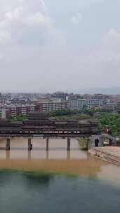 竖版航拍湖南麻阳苗族风雨桥特色建筑