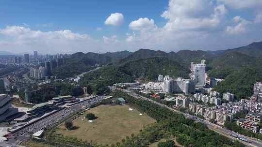 广东珠海沿海城市建设蓝天白云航拍