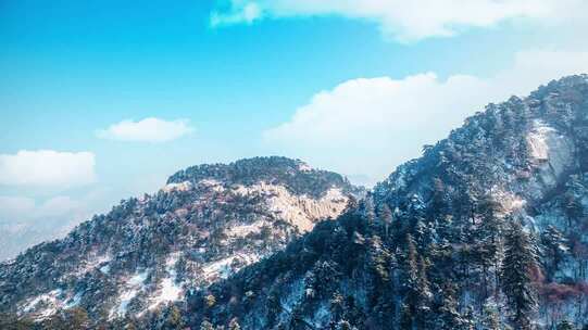 雪山自然风光远景