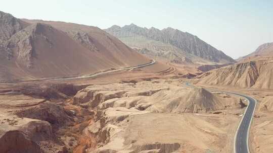 鄯善县吐峪沟大峡谷、火焰山