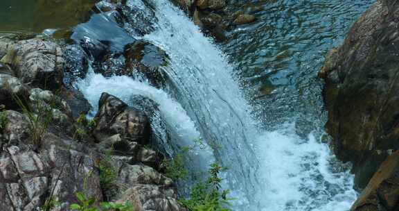 水溪流山泉水大自然河流水滴水源大自然